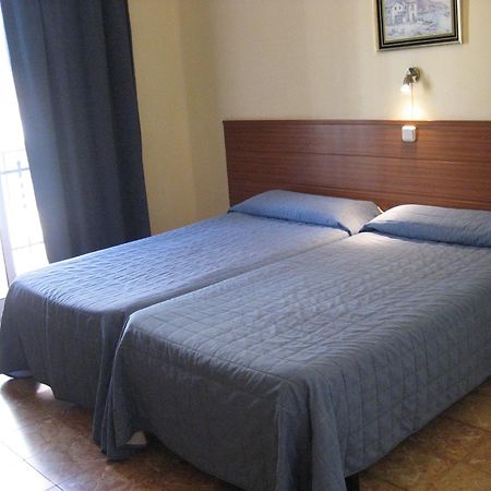 Hostal Bejar Βαρκελώνη Εξωτερικό φωτογραφία