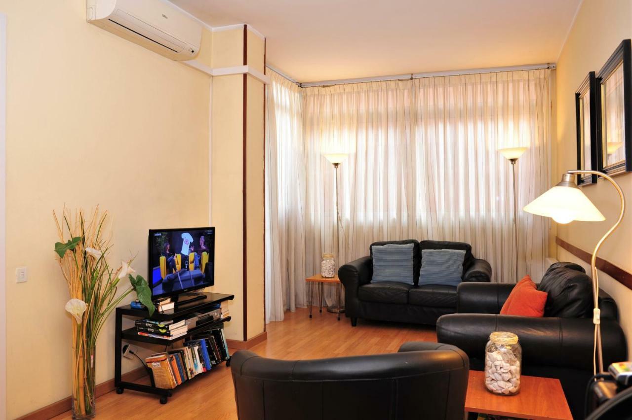 Hostal Bejar Βαρκελώνη Εξωτερικό φωτογραφία