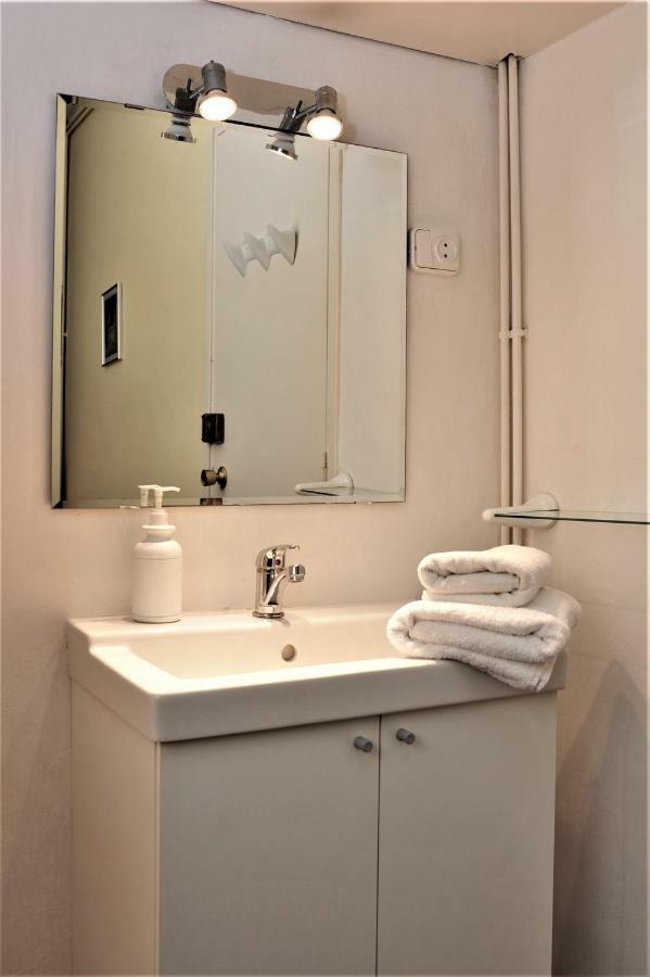 Hostal Bejar Βαρκελώνη Εξωτερικό φωτογραφία